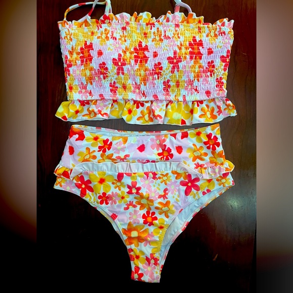 NWOT MOOSLOVER Shirred Bandeau Bikini Top High Waisted Bottom Bikini Set - Picture 1 of 6